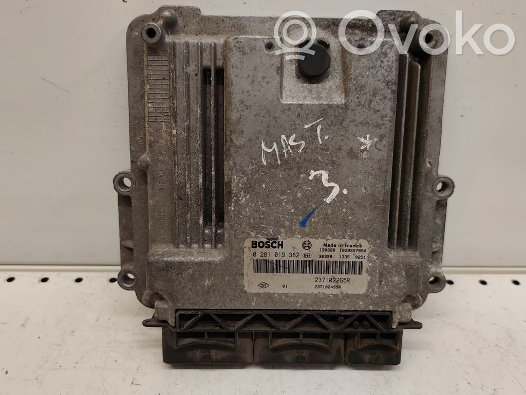 Renault Master III Engine control unit/module 