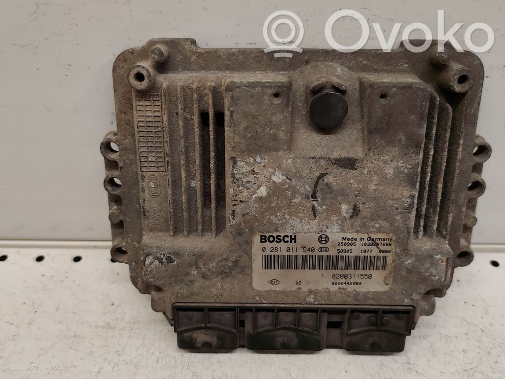 Renault Master II Engine control unit/module 