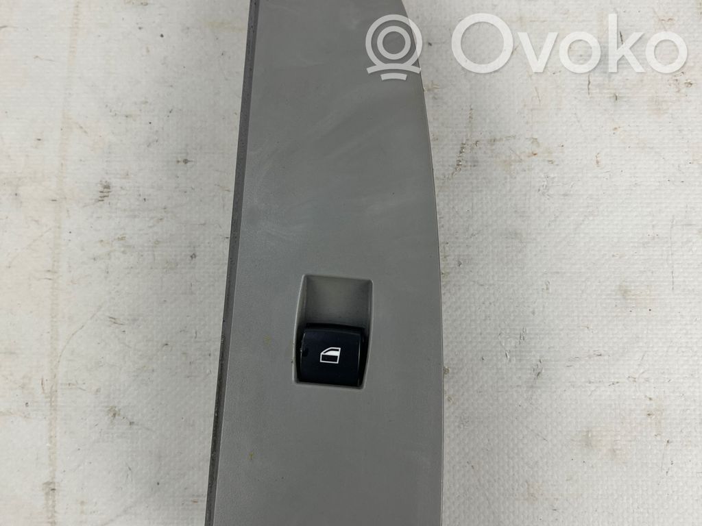 Schalter el. Fensterheber   671302,6927663