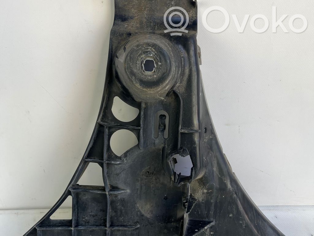 BMW 5 E60 E61 Galinis laikiklis bamperio 