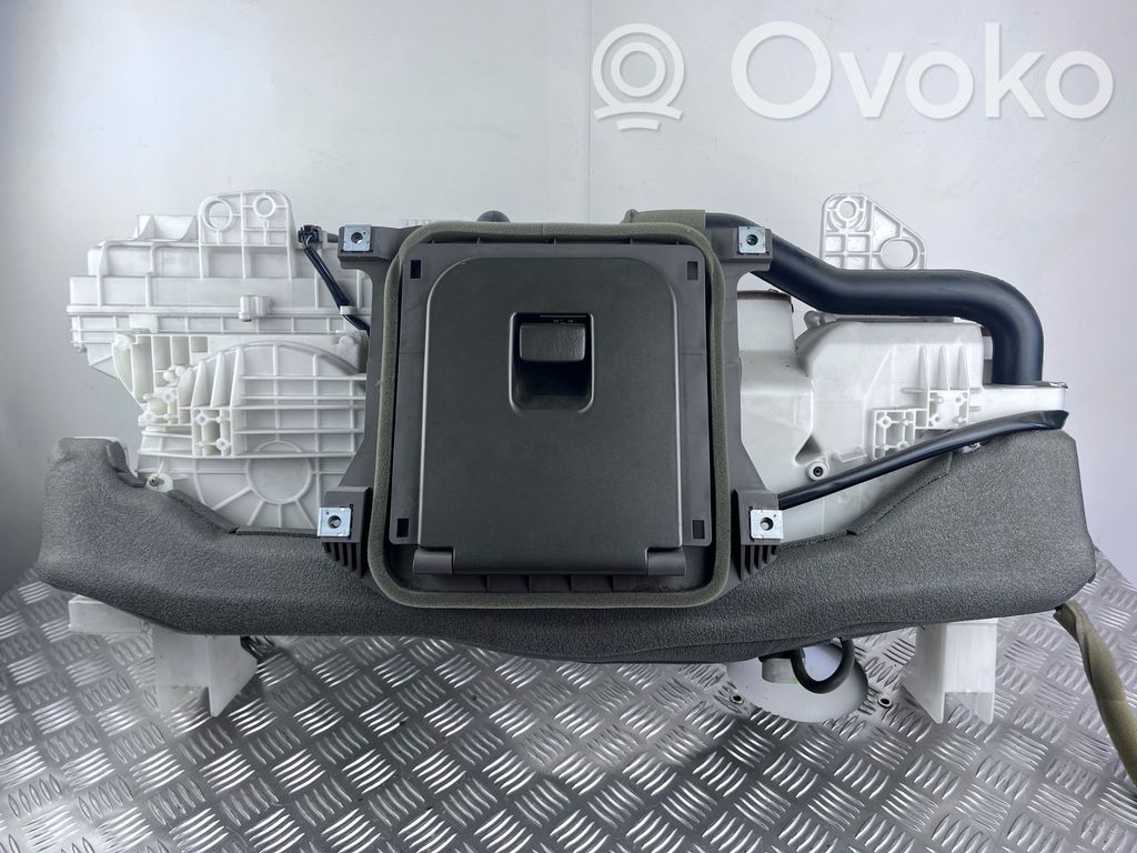 Lexus LS 430 Montaje de la caja de climatización interior 