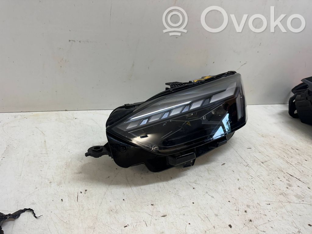 Audi A5 Phare frontale 