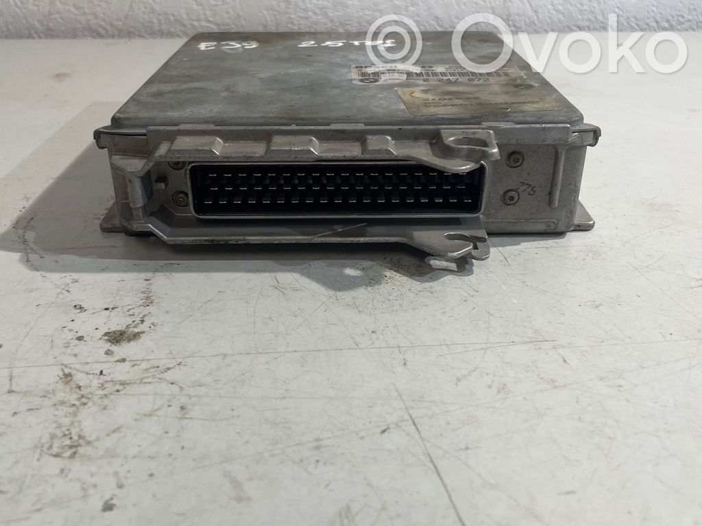 BMW 5 E39 Engine control unit/module 