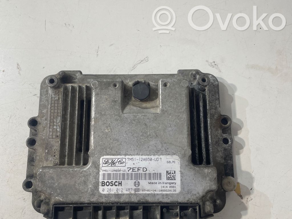 Ford Focus C-MAX Engine control unit/module 