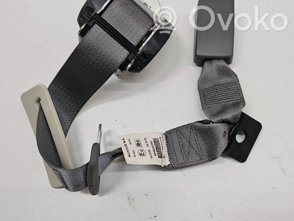 Chrysler Sebring (JS) Rear seatbelt 