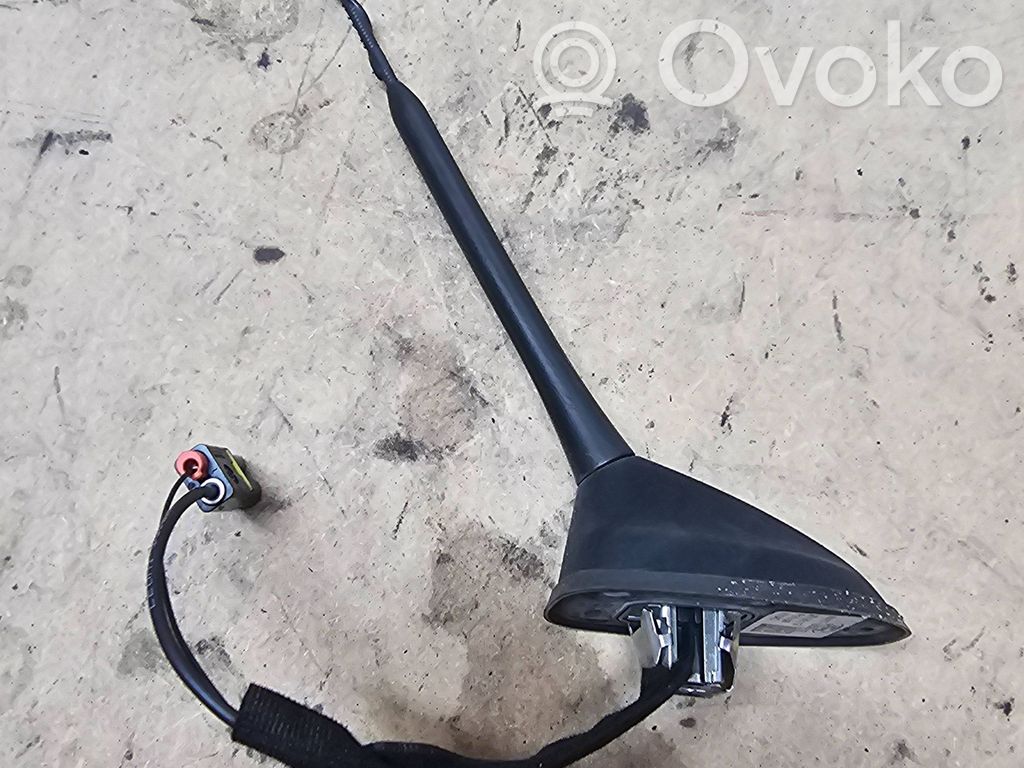 Ford Grand C-MAX Radio antenna 
