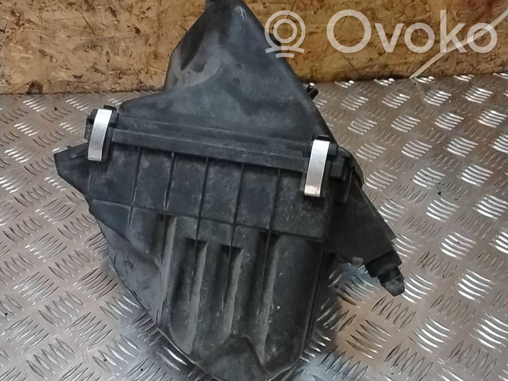 Air filter box   059133843A