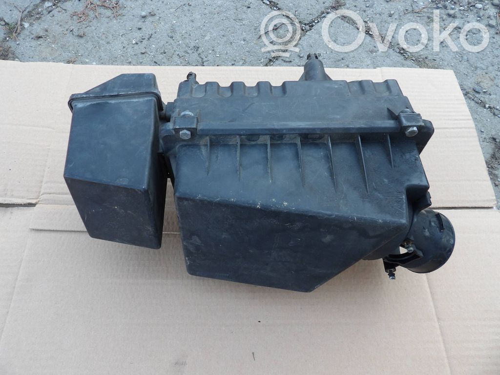 Ford Focus Air filter box 