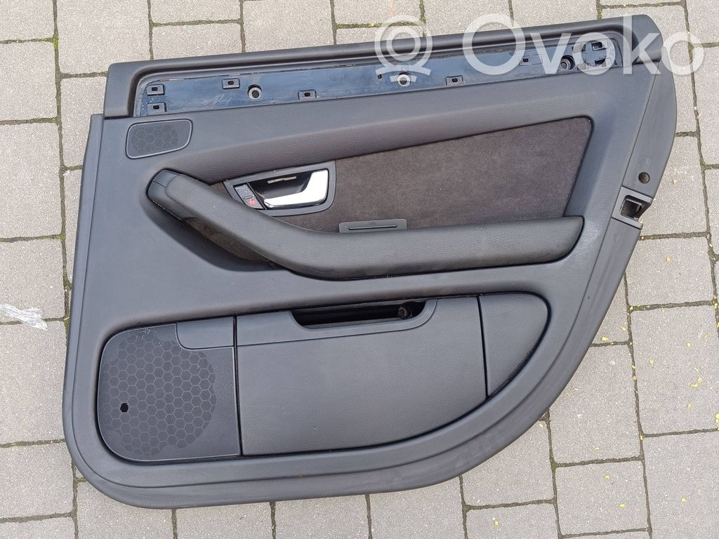 Audi A8 S8 D3 4E Kupejas aizmugures sānu apdares panelis 