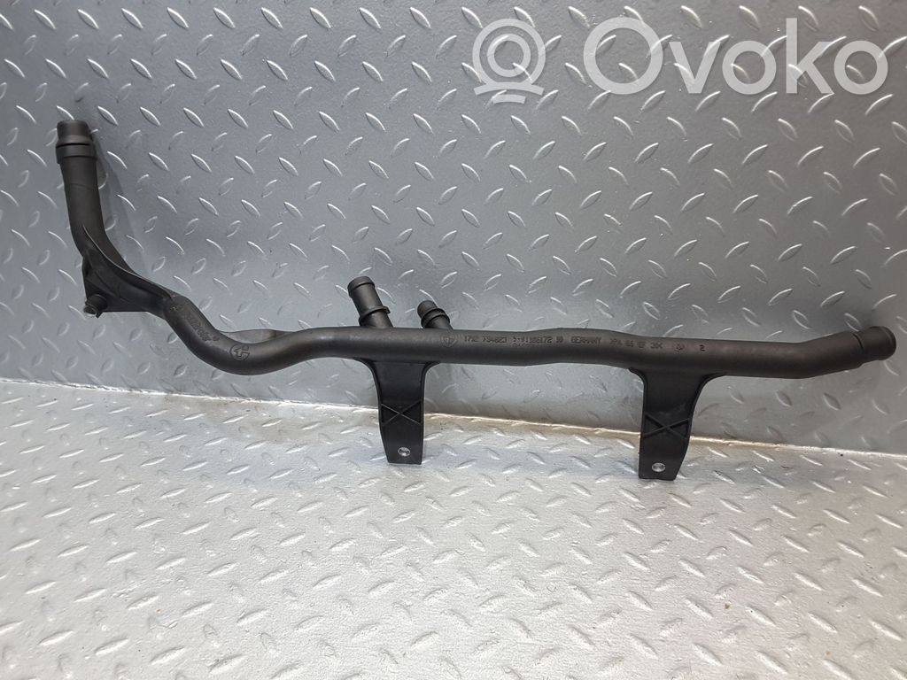 BMW 1 E81 E87 Engine coolant pipe/hose 