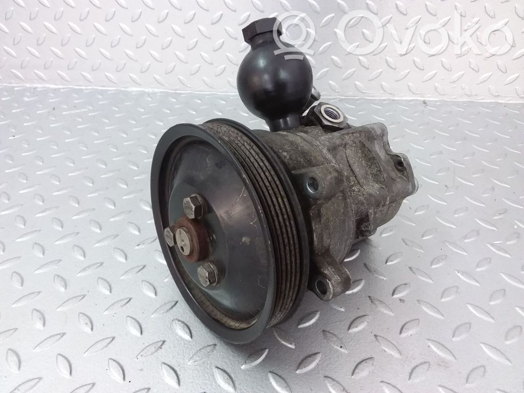 BMW 7 E65 E66 Vairo stiprintuvo siurblys 