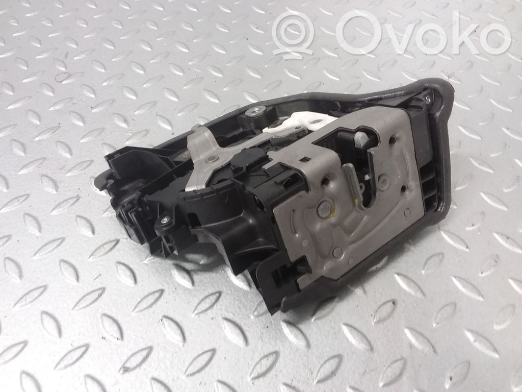 BMW X5 F15 Cerradura de puerta trasera 