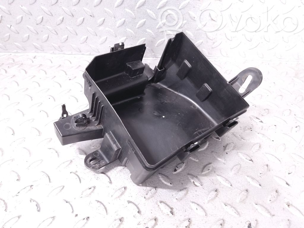 Nissan Leaf I (ZE0) Fuse box set 