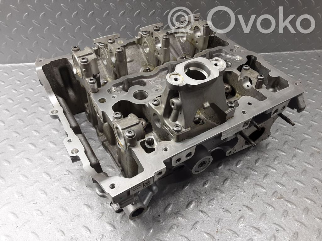 BMW X1 F48 F49 Engine head 