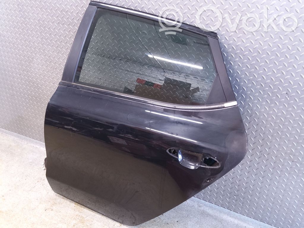 KIA Ceed Rear door 