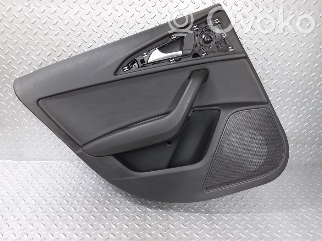 Audi A6 C7 Boczki / Poszycie drzwi tylnych 