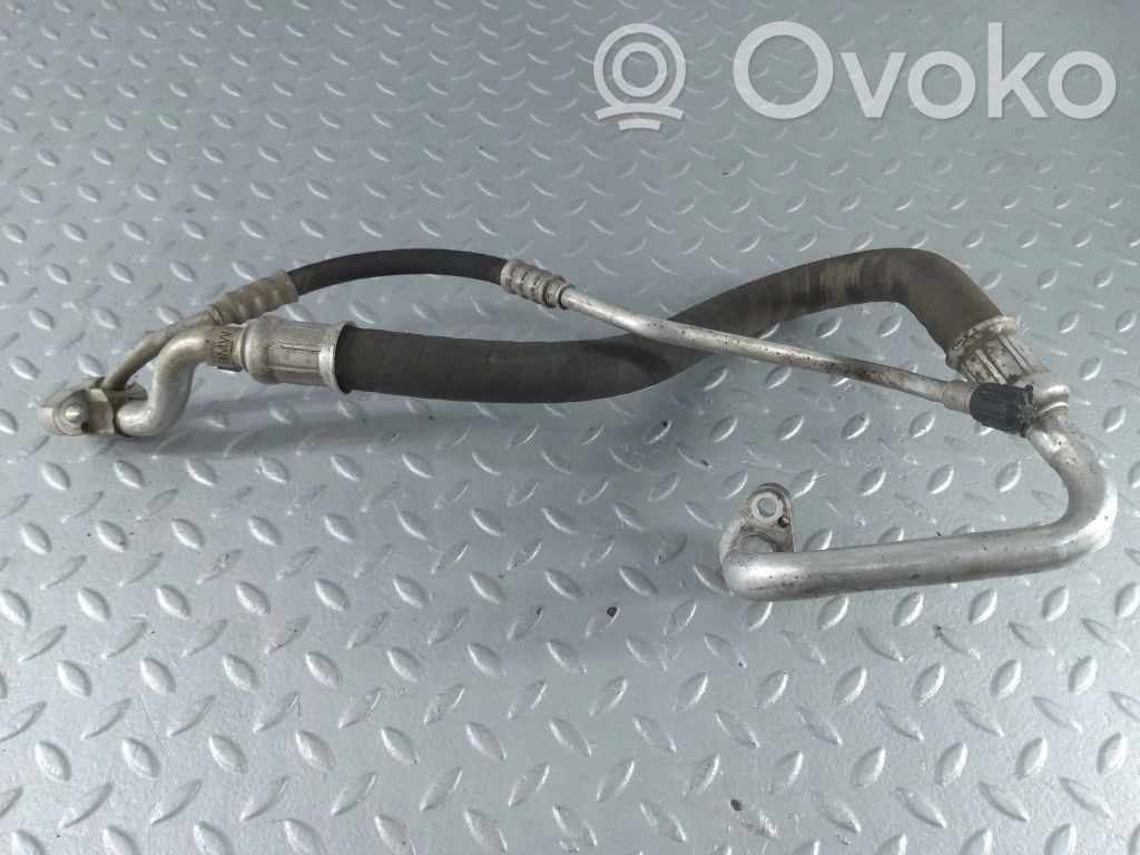 BMW 1 E81 E87 Air conditioning (A/C) pipe/hose 