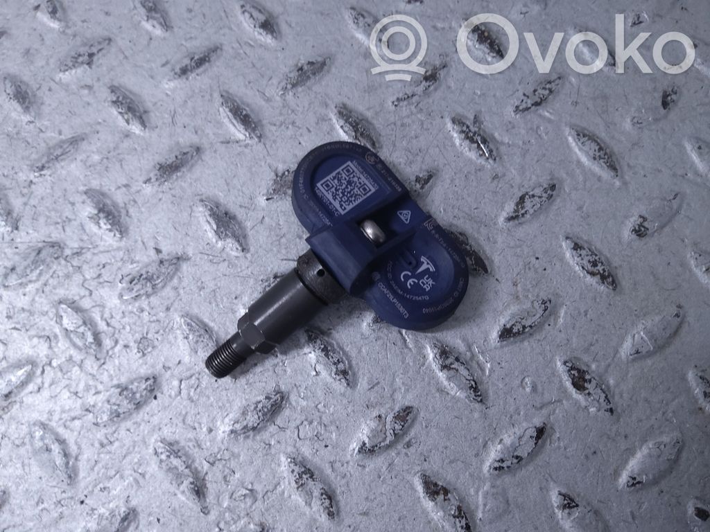 Tesla Model S Tire pressure sensor 