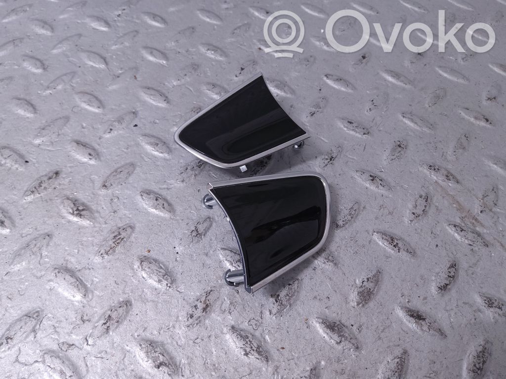 Audi A8 S8 D4 4H Ohjauspyörän verhoilu 