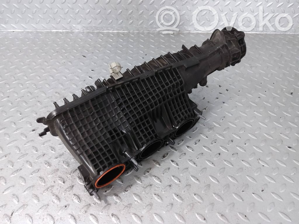 BMW 1 F40 Colector de admisión 