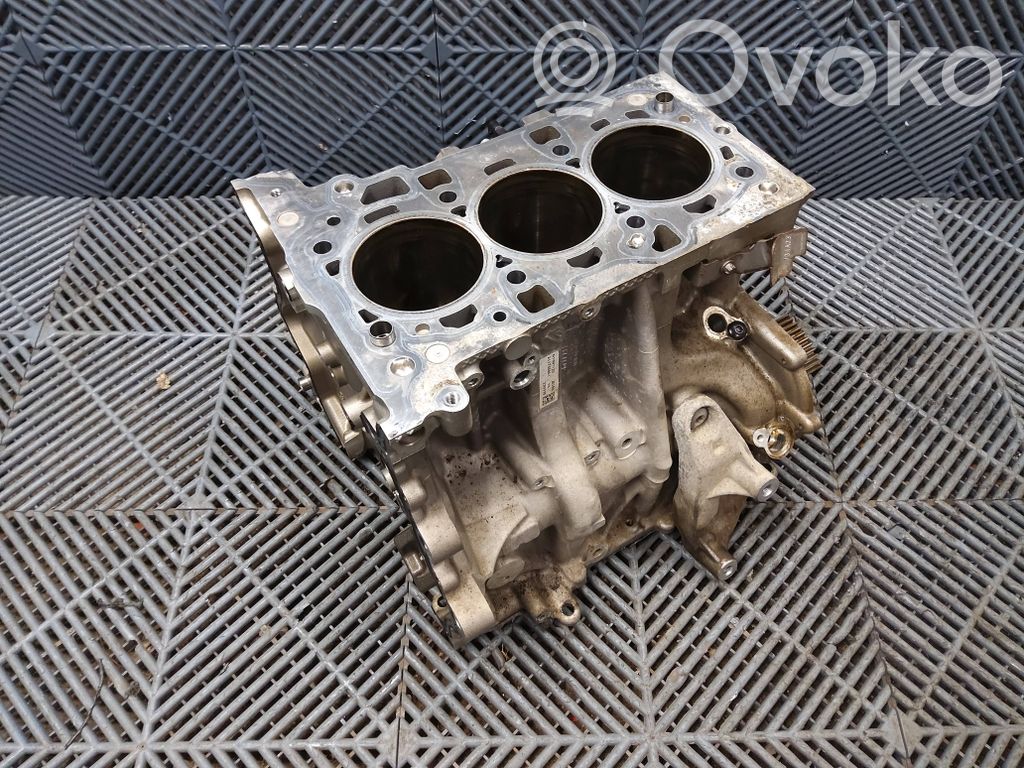 BMW 1 F40 Engine block 