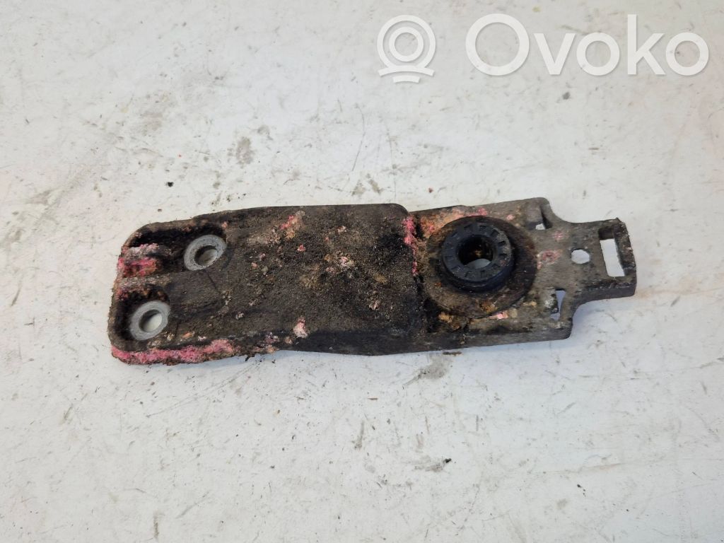 Saab 9-5 Radiator mount bracket 