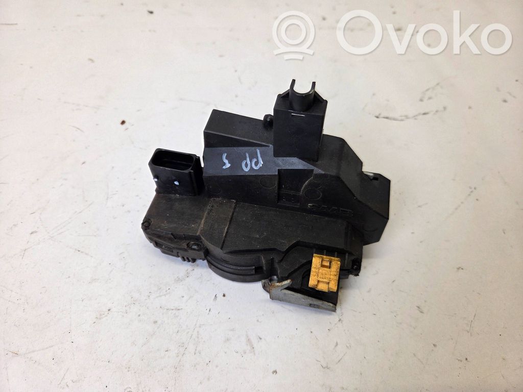 Saab 9-3 Ver2 Priekšpusē slēdzene 