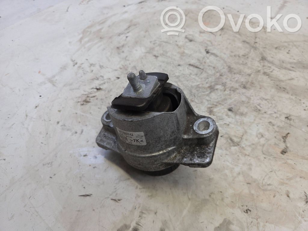 Engine mount bracket   GX736A003KA