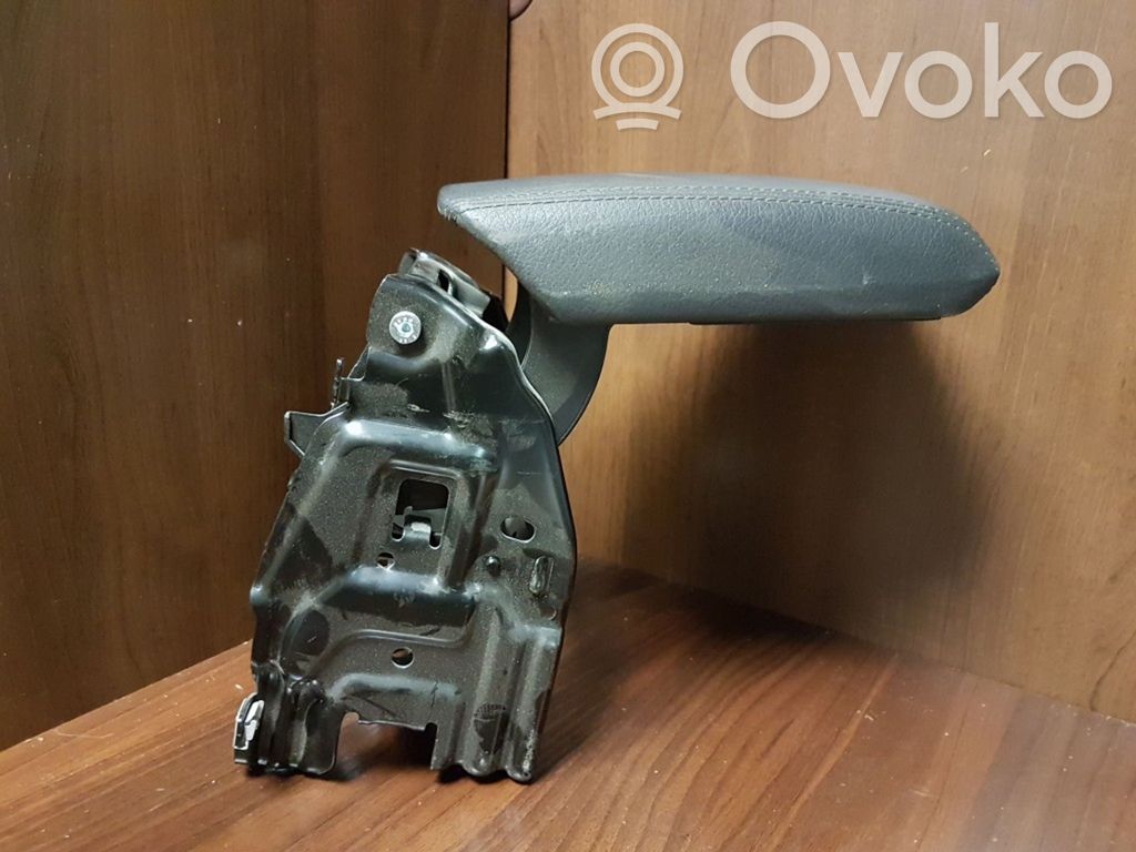 Audi A3 S3 8V Armrest 