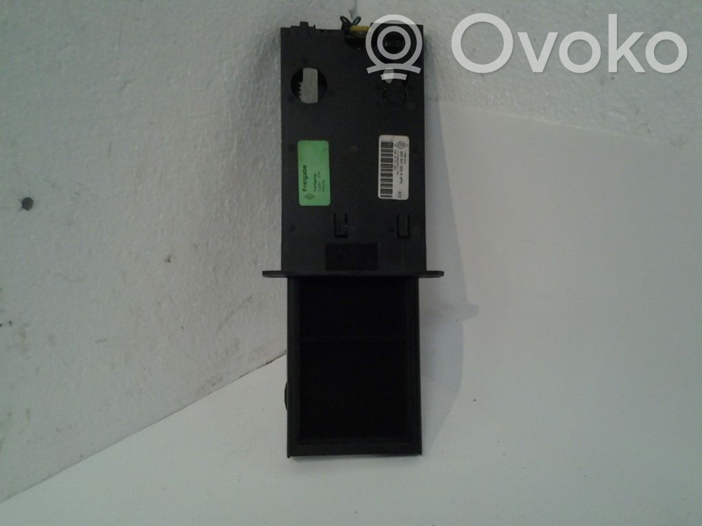 Compartimiento/consola central del panel   4E0857925A