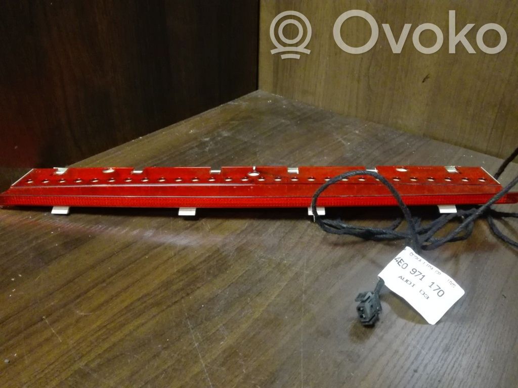 Audi A8 S8 D3 4E Kolmas/lisäjarruvalo 