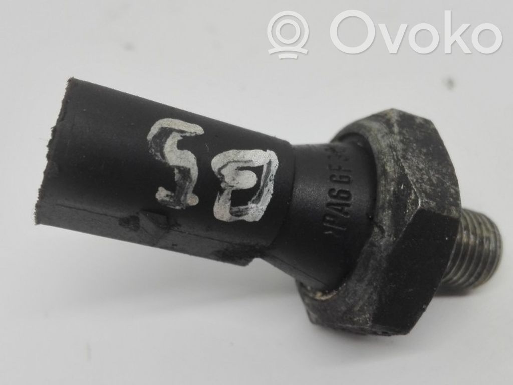 Volkswagen PASSAT B5.5 Oil pressure sensor 