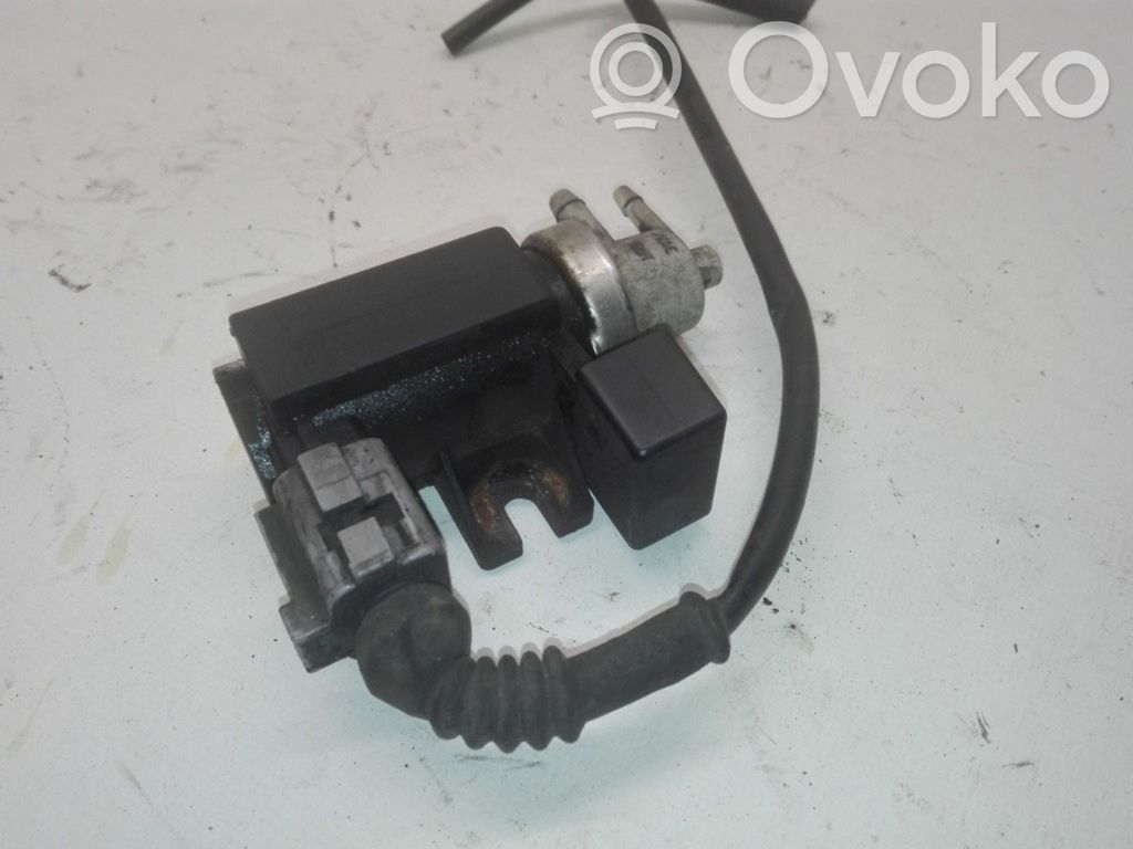 Audi A6 S6 C5 4B Turboahtimen magneettiventtiili 