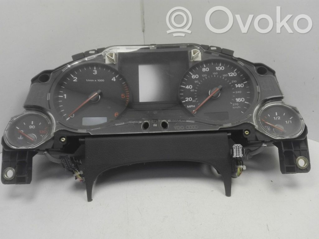 Audi A8 S8 D3 4E Speedometer (instrument cluster) 