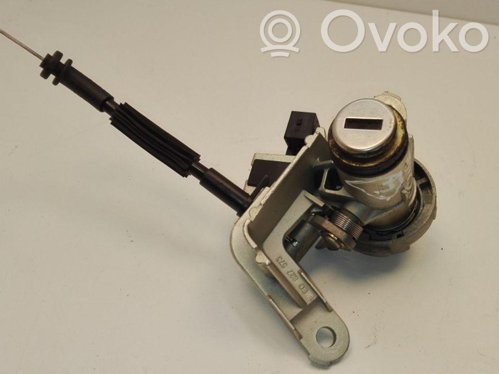 Audi A8 S8 D3 4E Tailgate exterior lock 
