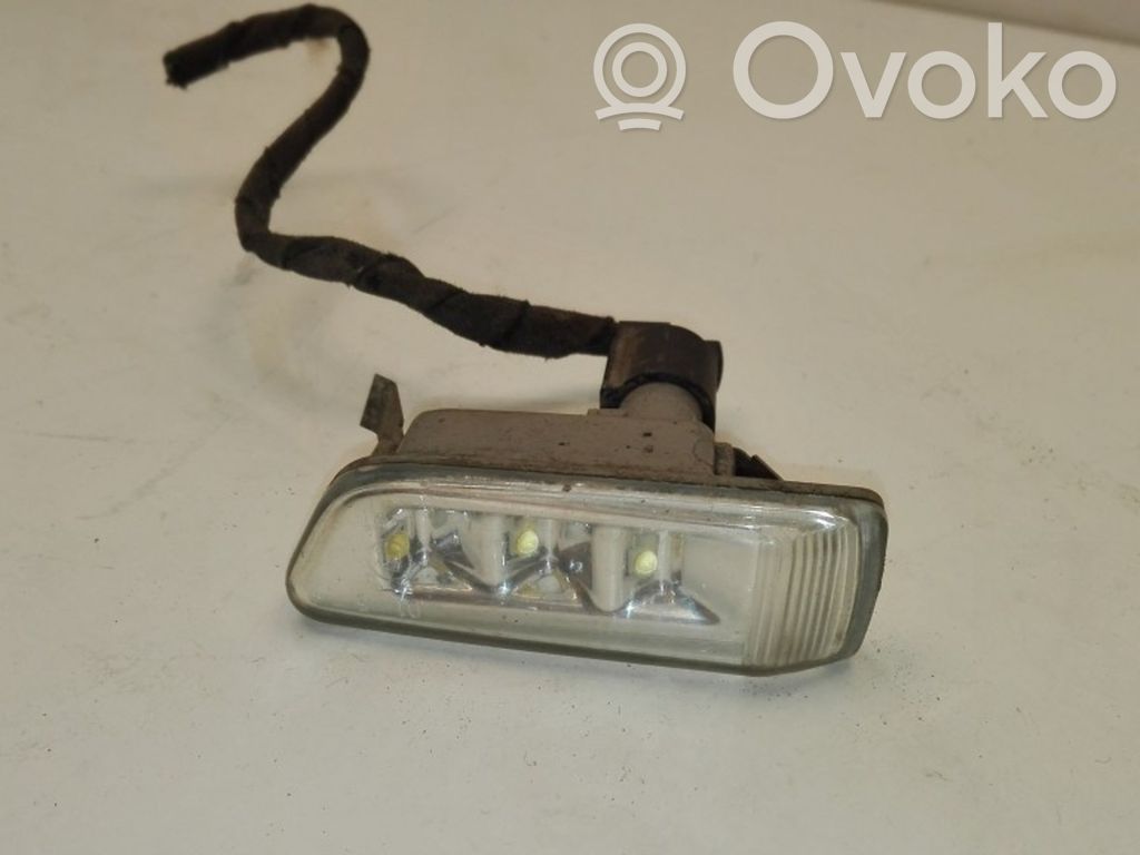 Audi A8 S8 D3 4E Semnalizator bară față 