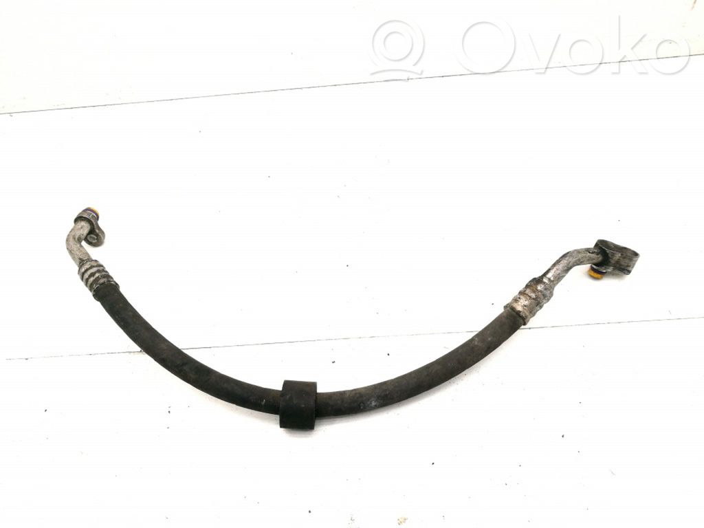 Audi A8 S8 D3 4E Ilmastointilaitteen putki (A/C) 