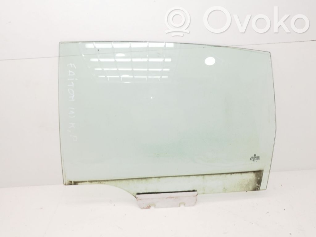 Volkswagen Phaeton Rear door window glass 