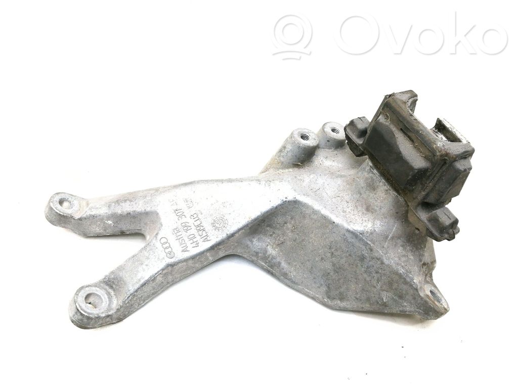 Audi A8 S8 D4 4H Engine mounting bracket 