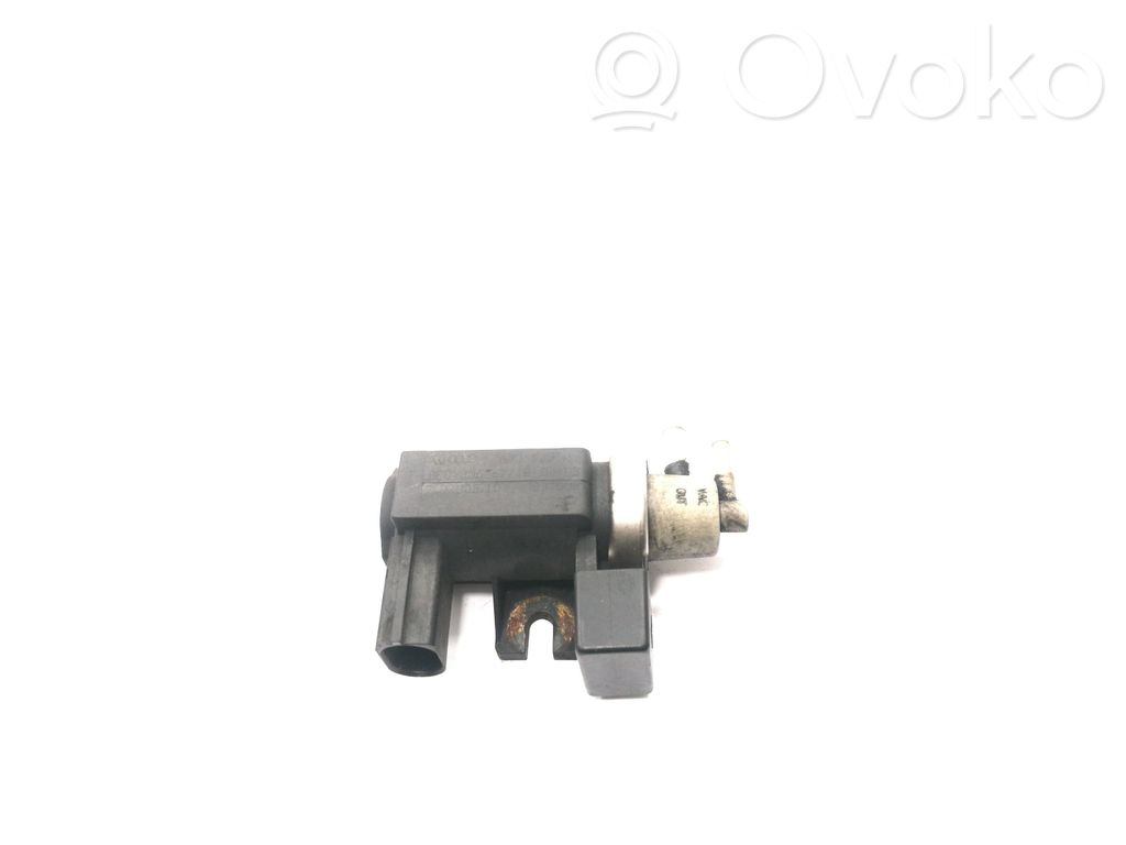 Audi A6 S6 C6 4F Turboahtimen magneettiventtiili 