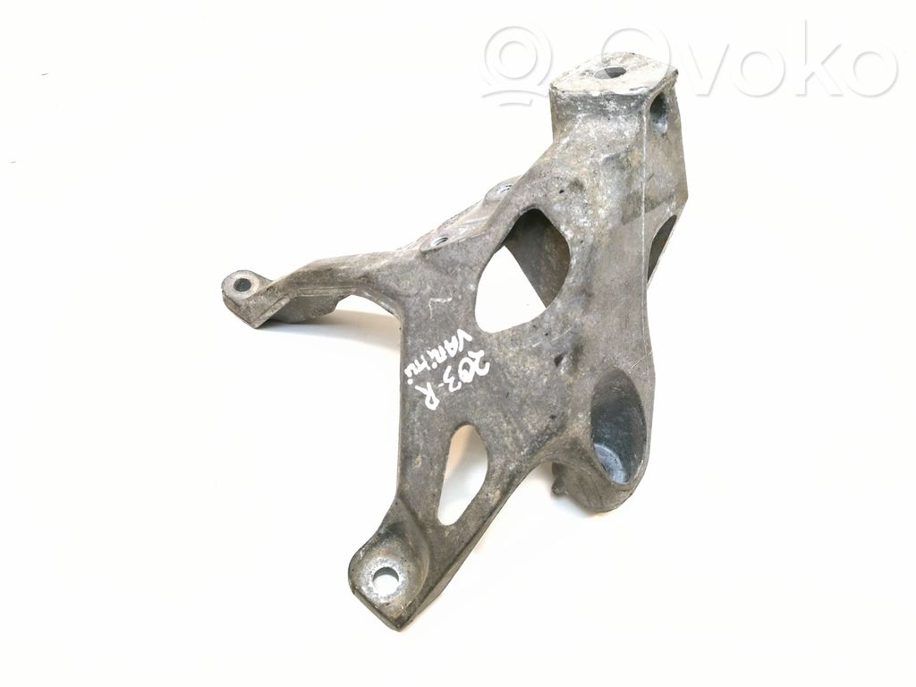 Audi A8 S8 D4 4H Engine mounting bracket 