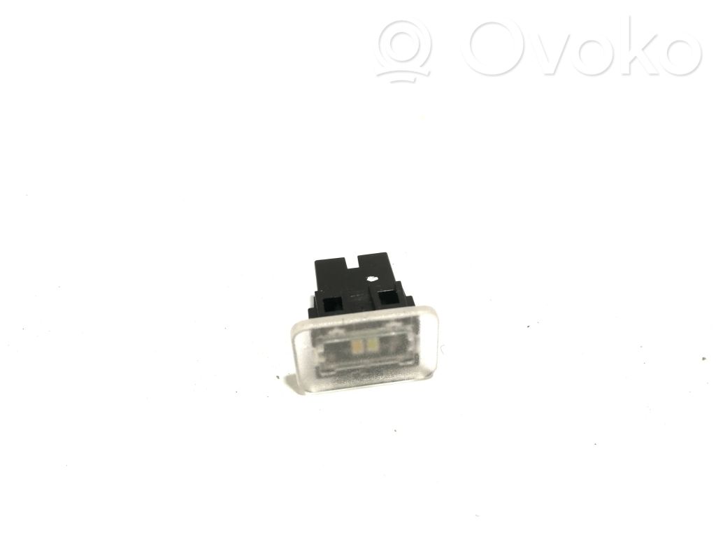 Audi A8 S8 D4 4H Luz interna puerta delantera 