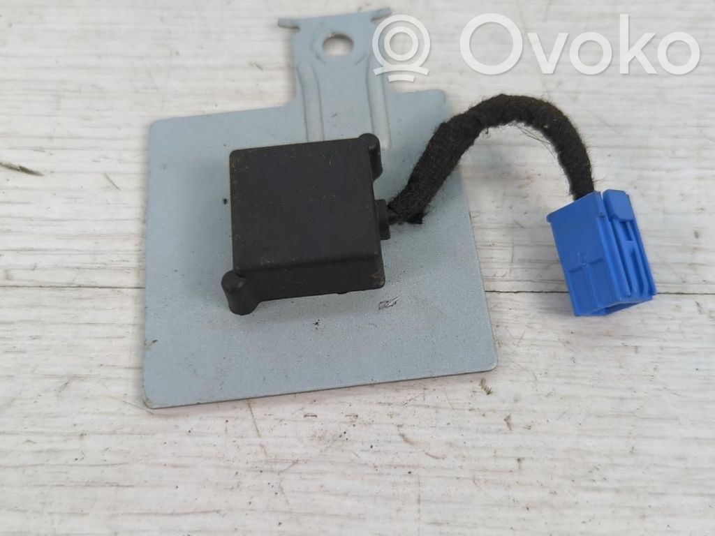 Antena (GPS antena)   KD5166DY0A