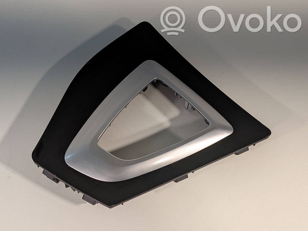 BMW 2 F22 F23 Rivestimento in plastica cornice della leva del cambio 