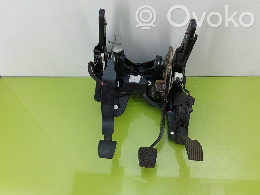 Opel Astra J Assemblage pédale 