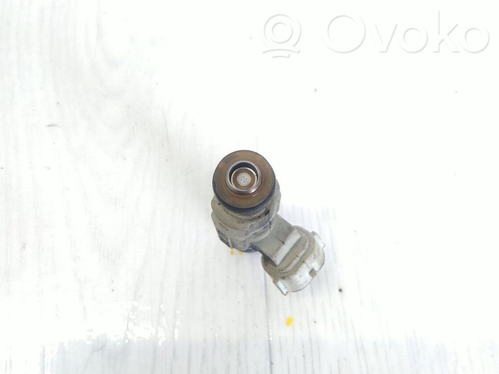 Inyector de combustible   3531004000