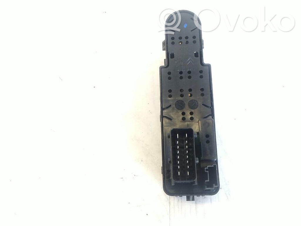 Citroen DS3 Electric window control switch 
