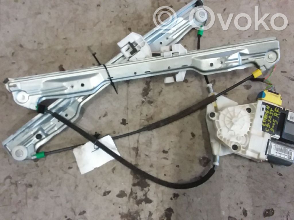 Motor del regulador de la ventanilla de la puerta delantera