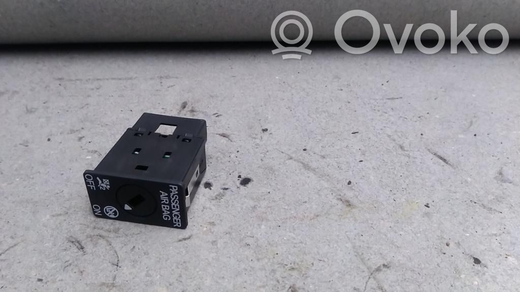 Volkswagen Golf VII Unitate/modul de comandă airbaguri 