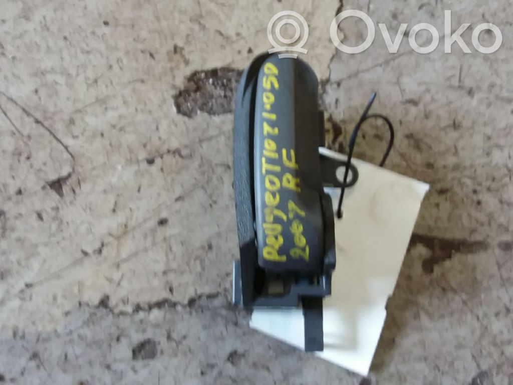 Manecilla interna puerta delantera